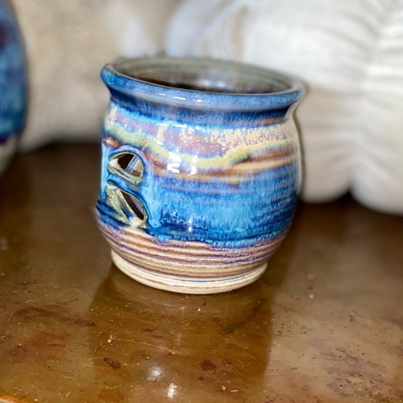 TWO BEAUTIFUL HANDMADE CERAMIC CANDLE HOLDERS - LIKE NEW - Picture 12 of 16